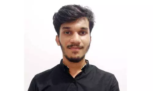 പ്ലാവിലയിൽ രാജ്യങ്ങളുടെ പേരെഴുതി ഇന്ത്യ ബുക്ക് ഓഫ് റെക്കോഡ്സിലേക്ക്