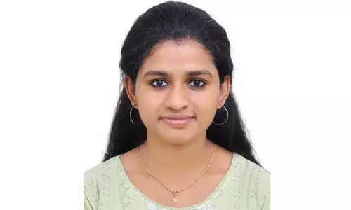 ഞാൻ ലോട്ടറി വിറ്റോളാം; മകൾ ഡോക്ടറായാലും