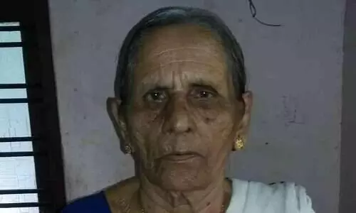 കോവിഡ് ബാധിച്ച് മരിച്ചു