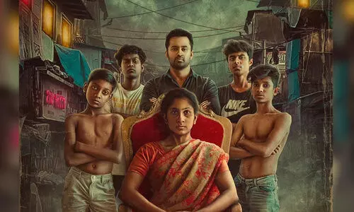 ഏക് ദിൻ ഫസ്റ്റ് ലുക്ക് പോസ്റ്ററും ഉണ്ണി മുകുന്ദൻ പാടിയ പാട്ടും റിലീസായി