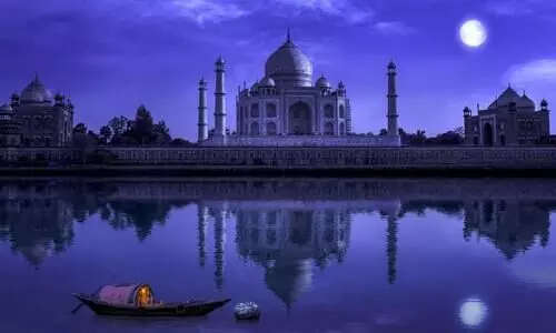 taj mahal full moon