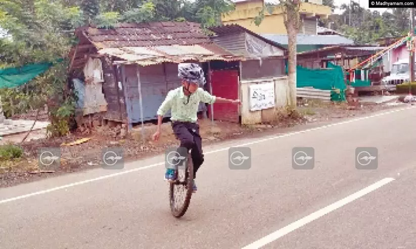 ഇൗ സാഹസിത്തിനിരിക്ക​െട്ട​ കുതിരപ്പവൻ