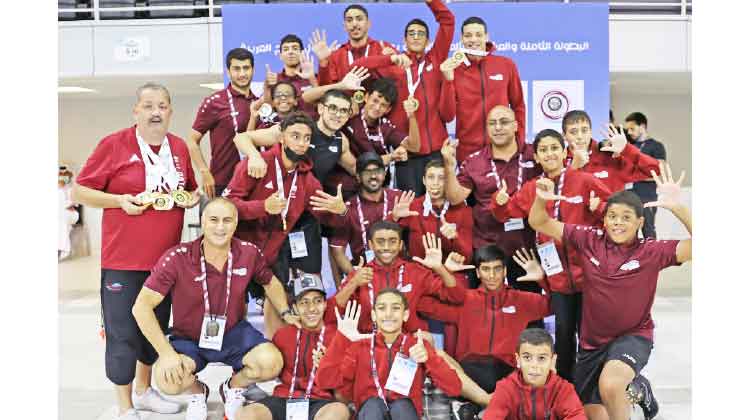 നീന്തൽക്കുളത്തിൽ സ്വർണം കൊയ്ത് ഖത്തർ നീന്തൽക്കുളത്തിൽ സ്വർണം കൊയ്ത് ഖത്തർ