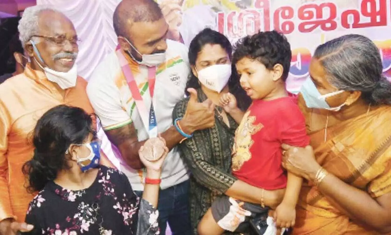 ചി​ങ്ങത്തിനു മു​േമ്പ ഓ​ണം പി​റ​ന്ന വീ​ട്