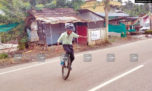 ഇൗ സാഹസിത്തിനിരിക്ക​െട്ട​ കുതിരപ്പവൻ