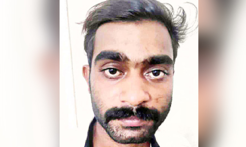 പ​ല​ച​ര​ക്കു​ക​ട​യി​ൽ നി​ന്ന സ്ത്രീ​യു​ടെ മാ​ല പൊ​ട്ടി​ച്ച് ക​ട​ന്ന​യാ​ൾ പി​ടി​യി​ൽ