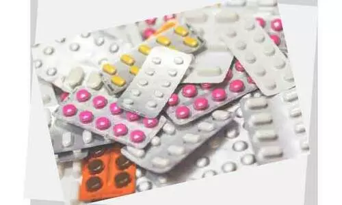 അനുമതിയില്ലാതെ ഊരുകളിൽ മരുന്നുവിതരണം; മന്ത്രി റിപ്പോർട്ട്​ തേടി