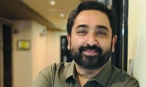 ഇൗണം പോലെ ഒാണവും