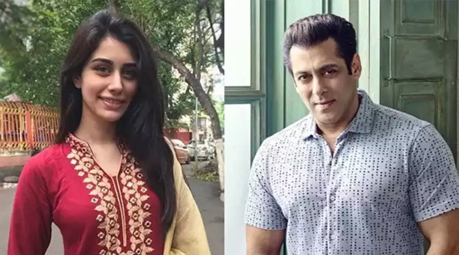 അഫ്ഗാനി ആയതിന് ബോളിവുഡ് നടി വറീന ഹുസൈനെതിരെ ട്രോൾ