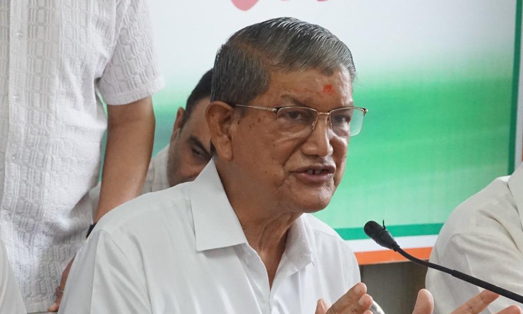 ബി.ജെ.പി മതങ്ങളെ തമ്മിലടിപ്പിക്കുന്നു; ഹിന്ദുവെന്ന വാക്ക് ഹൈജാക്ക് ചെയ്യാൻ അവരെ അനുവദിക്കരുത് -ഹരീഷ് റാവത്ത് ബി.ജെ.പി മതങ്ങളെ തമ്മിലടിപ്പിക്കുന്നു; ഹിന്ദുവെന്ന വാക്ക് ഹൈജാക്ക് ചെയ്യാൻ അവരെ അനുവദിക്കരുത് -ഹരീഷ് റാവത്ത്