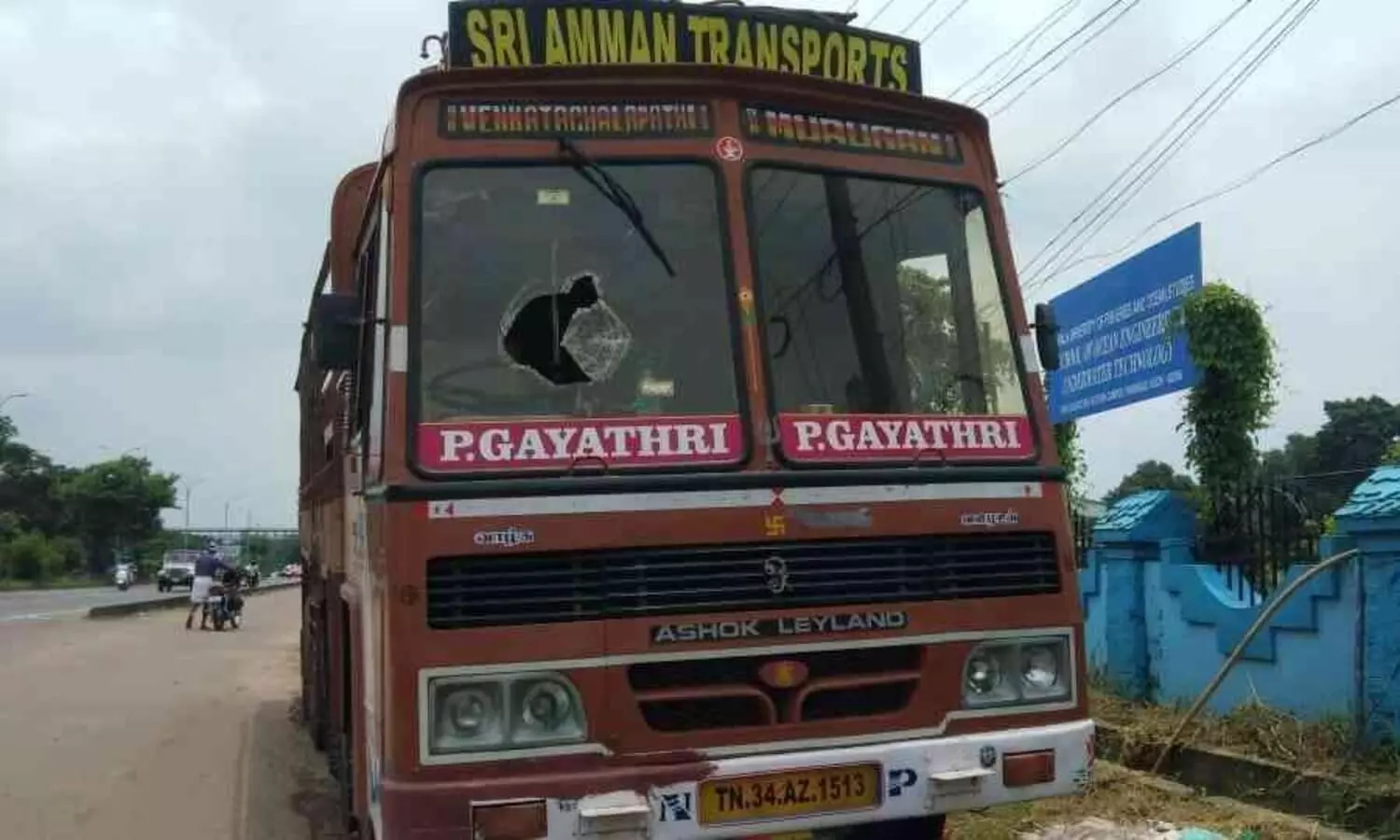 ലോറിയില്‍ ഉറങ്ങിക്കിടന്ന ഡ്രൈവറെ ആക്രമിച്ച് പണം കവര്‍ന്നു; രണ്ടുപേര്‍ പിടിയില്‍