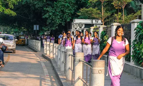 നാളെ മുതൽ തിയറ്ററുകള്‍ തുറക്കും​; സെപ്​റ്റംബറിൽ സ്​കൂളുകളും:  ലോക്​ഡൗണിൽ കൂടുതൽ ഇളവുകളുമായി തമിഴ്​നാട്​ സർക്കാർ