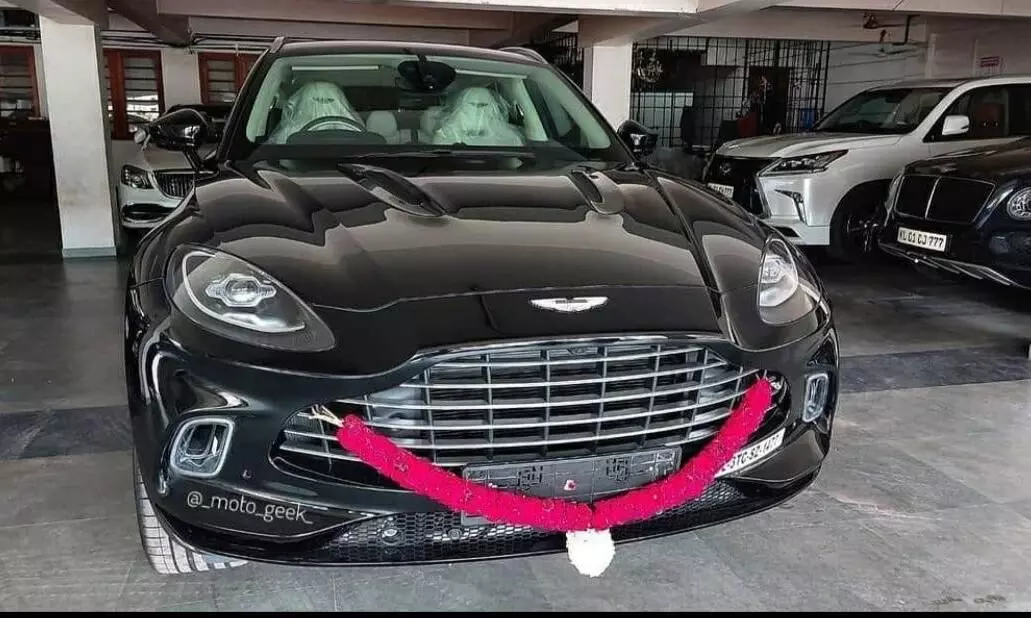 അംബാനി മുതൽ പട്ടാഭിരാമൻവരെ ഉടമകൾ; ആസ്​റ്റൻ മാർട്ടിൻ ഡിബിഎക്​സ്​ അങ്ങിനെ കേരളത്തിലും എത്തി