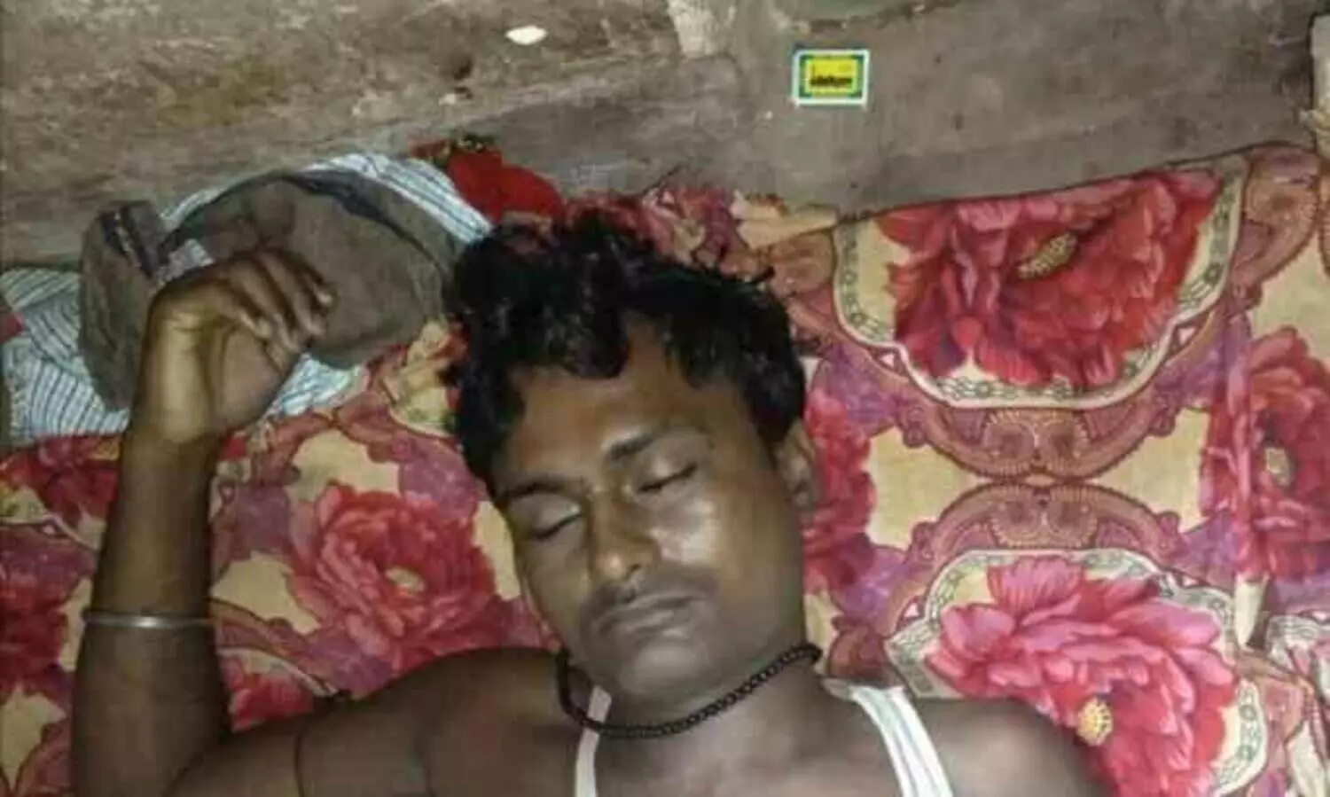 വീടിനുള്ളിൽ അതിഥി തൊഴിലാളി മരിച്ച നിലയിൽ