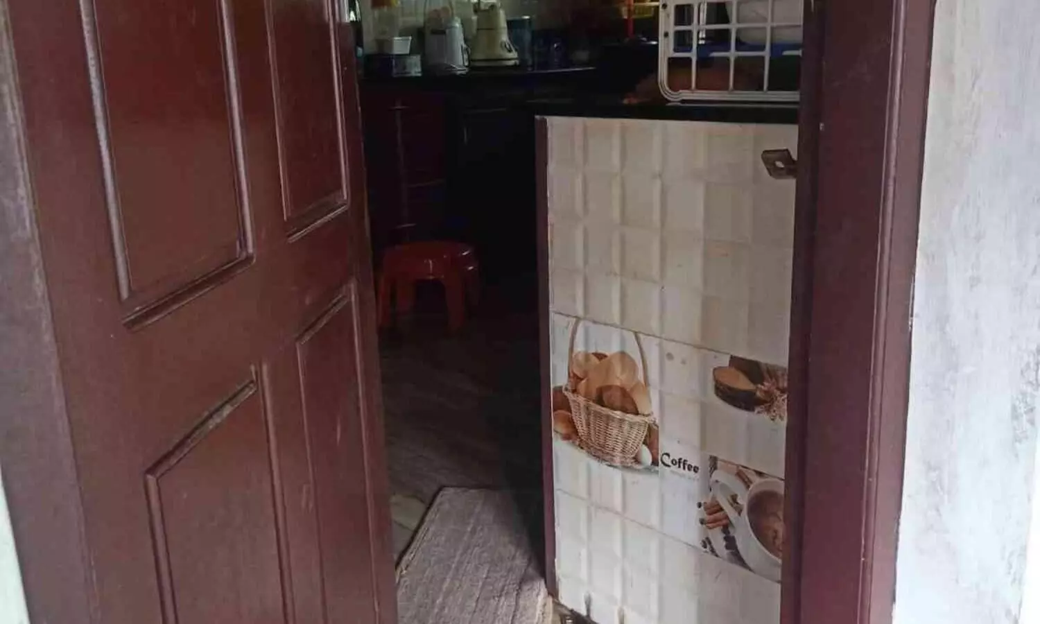 വീട് കുത്തിത്തുറന്ന് മോഷണം