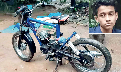 ആക്രിസാധനങ്ങൾ കൂട്ടിച്ചേർത്ത് ബൈക്കുണ്ടാക്കി പത്താം ക്ലാസ് വിദ്യാർഥി