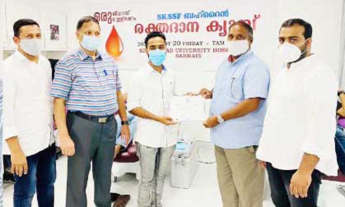 എ​സ്.​കെ.​എ​സ്.​എ​സ്.​എ​ഫ്​ ബ​ഹ്​​റൈ​ൻ ര​ക്ത​ദാ​ന ക്യാ​മ്പ്