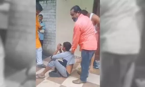 ഹിന്ദു പ്രദേശത്ത്​ കച്ചവടം നടത്തിയതിന്​ മുസ്​ലിം യുവാവിന്​ ക്രൂര മർദനം, ന്യായീകരിച്ച്​ ബി.ജെ.പി മന്ത്രി VIDEO