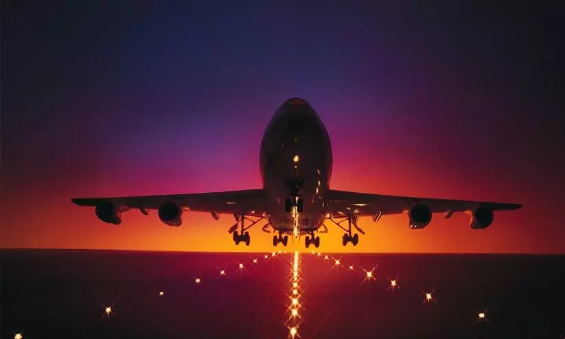 യാത്രാവിലക്ക് നീക്കി പ്രവാസികൾക്ക് ആഹ്ലാദം; വ്യാപാരികൾ പ്രതീക്ഷയിൽ യാത്രാവിലക്ക് നീക്കി പ്രവാസികൾക്ക് ആഹ്ലാദം; വ്യാപാരികൾ പ്രതീക്ഷയിൽ