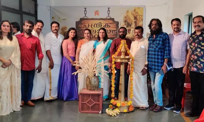 മലയാള സിനിമയിലേക്ക്​ ഒരു വനിത സംവിധായിക കൂടിയെത്തുന്നു; ചന്ദ്രികവിലാസം 102 എന്ന സിനിമയുമായി ഗീത പ്രഭാകർ