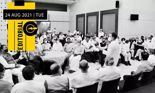 പ്രതീക്ഷ പകരുന്ന കൂടിയിരിപ്പുകൾ