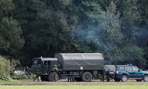 പോർമുഖം തുറന്ന്​ ബെലറൂസ്​; വേലി കെട്ടിയും സൈന്യത്തെ ഇരട്ടിയാക്കിയും അതിർത്തി കൊട്ടിയടച്ച്​ പോളണ്ട്​