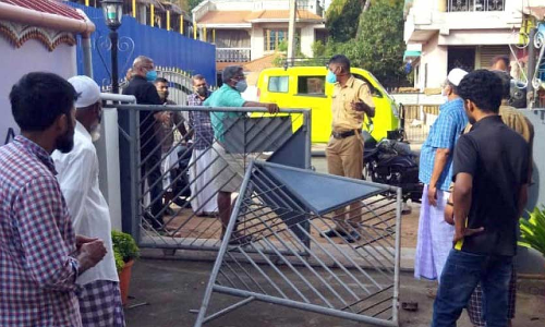 മദ്യപിക്കുന്ന ദൃശ്യം മൊബൈലിൽ പകർത്തിയതിന് വീടാക്രമണം