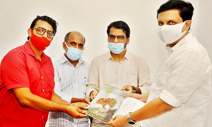 ചാലിയാർ ഇക്കോ ടൂറിസം: മന്ത്രിയുമായി കൂടിക്കാഴ്ച നടത്തി ചാലിയാർ ഇക്കോ ടൂറിസം: മന്ത്രിയുമായി കൂടിക്കാഴ്ച നടത്തി