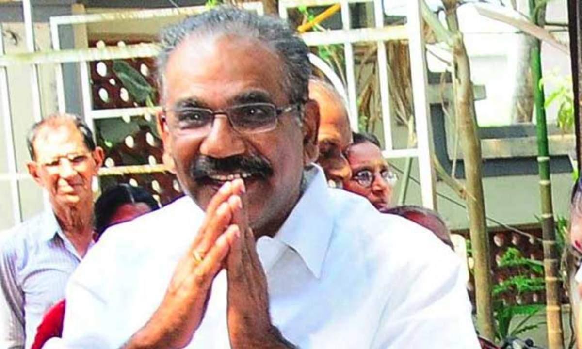 കുണ്ടറ പീഡന പരാതി: മന്ത്രി എ.കെ ശശിന്ദ്രന് പൊലീസിന്റെ ക്ലിൻ ചിറ്റ് കുണ്ടറ പീഡന പരാതി: മന്ത്രി എ.കെ ശശിന്ദ്രന് പൊലീസിന്റെ ക്ലിൻ ചിറ്റ്