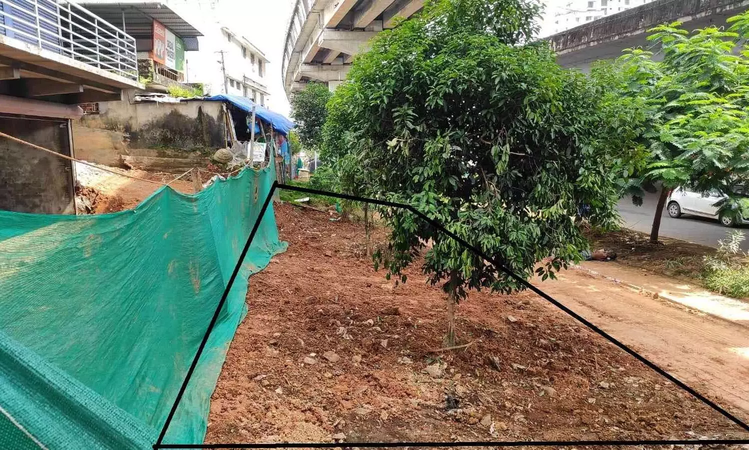 ആലുവ മാർക്കറ്റ് പരിസരത്തെ നഗരസഭ ഭൂമി കൈയ്യേറാൻ വീണ്ടും നീക്കം