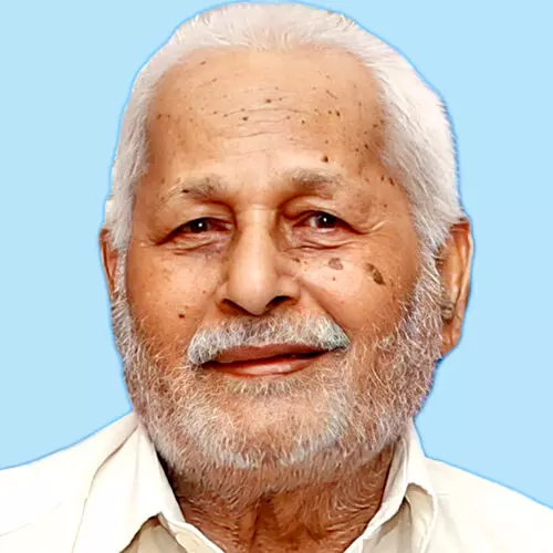 അ​ലി​യാ​ർ