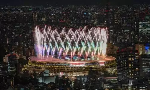 ചിറകുകൾ വിടർന്നു; പാരാലിമ്പിക്​സിന്​ തുടക്കം