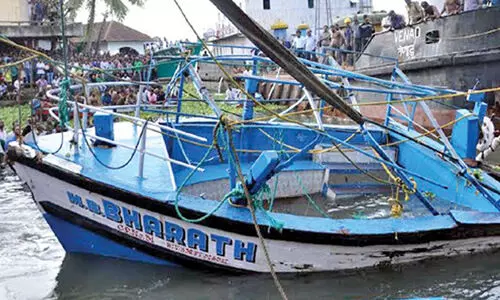 ഫോർട്ട്കൊച്ചി ബോട്ട് ദുരന്തത്തിന് ആറു വയസ്സ് ഫോർട്ട്കൊച്ചി ബോട്ട് ദുരന്തത്തിന് ആറു വയസ്സ്