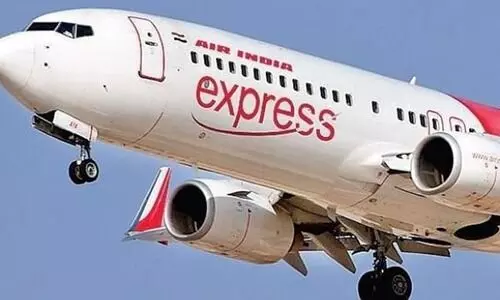 ടിക്കറ്റ് കിട്ടാനില്ല, ഒമാനിലേക്കുള്ള മടക്കയാത്രക്കാർ നെട്ടാേട്ടത്തിൽ ടിക്കറ്റ് കിട്ടാനില്ല, ഒമാനിലേക്കുള്ള മടക്കയാത്രക്കാർ നെട്ടാേട്ടത്തിൽ