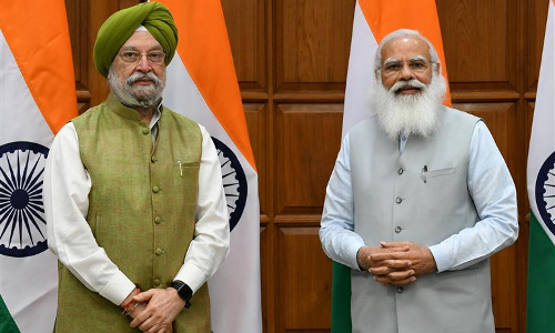 പെട്രോൾ വില കൂട്ടുന്നത്​ വികസന പ്രവർത്തനങ്ങൾക്ക്​​ - കേന്ദ്ര പെട്രോളിയം മന്ത്രി