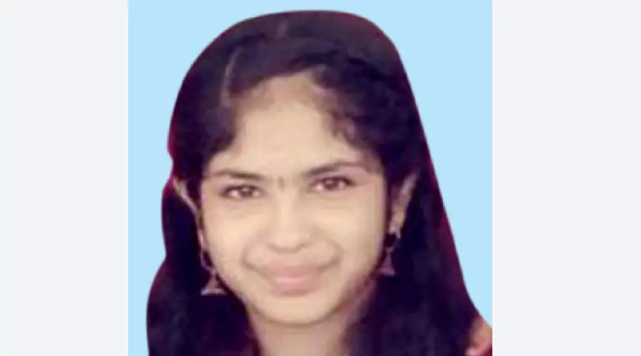 18കാരി വീടിനുള്ളിൽ തൂങ്ങി മരിച്ച നിലയിൽ 18കാരി വീടിനുള്ളിൽ തൂങ്ങി മരിച്ച നിലയിൽ