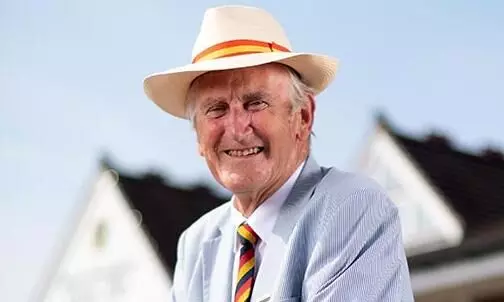 മുൻ ഇംഗ്ലണ്ട് ക്രിക്കറ്റ് ക്യാപ്റ്റൻ ടെഡ് ഡെക്സ്റ്റർ അന്തരിച്ചു മുൻ ഇംഗ്ലണ്ട് ക്രിക്കറ്റ് ക്യാപ്റ്റൻ ടെഡ് ഡെക്സ്റ്റർ അന്തരിച്ചു