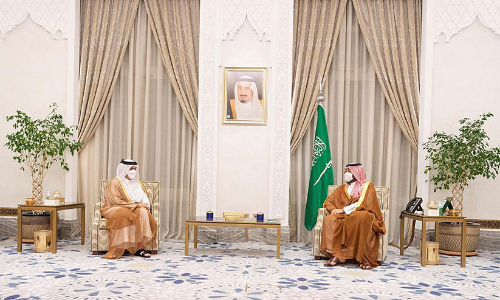 സൗ​ദി കി​രീ​ടാ​വ​കാ​ശി​യും ഖ​ത്ത​ർ വി​ദേ​ശ​കാ​ര്യ മ​ന്ത്രി​യും കൂ​ടി​ക്കാ​ഴ്​​ച ന​ട​ത്തി