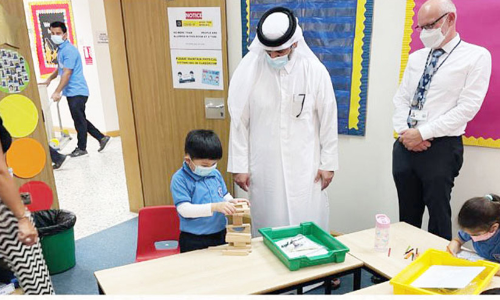 സ്കൂളുകൾ തുറന്നു; തയാറെടുത്ത് അധ്യാപകർ സ്കൂളുകൾ തുറന്നു; തയാറെടുത്ത് അധ്യാപകർ