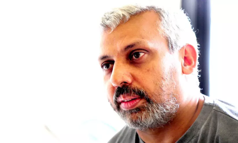 അനീസിെൻറ എഴുത്തിലുണ്ട്, ചില മാസ് അനുഭവങ്ങൾ അനീസിെൻറ എഴുത്തിലുണ്ട്, ചില മാസ് അനുഭവങ്ങൾ