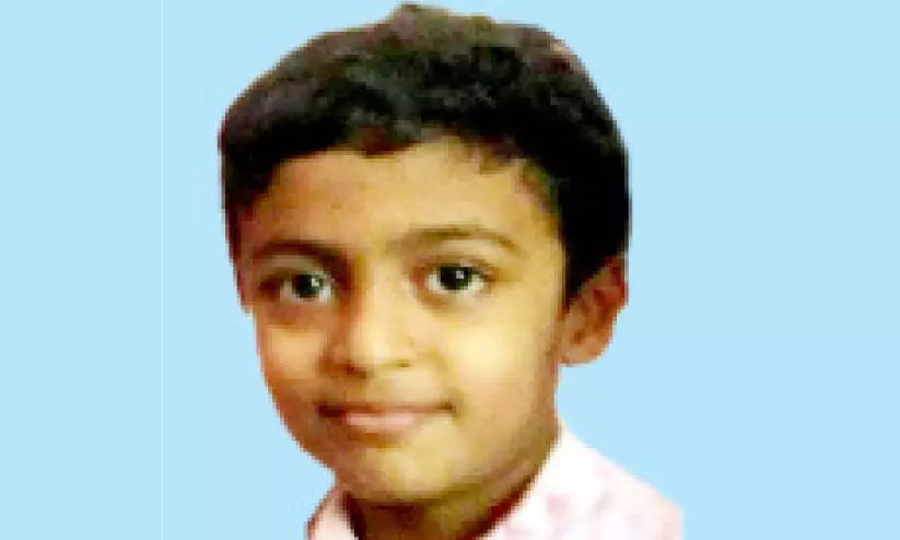 ക​ഴു​ത്തി​ൽ ലെ​യ്സ് കു​രു​ങ്ങി അ​ഞ്ചാം ക്ലാ​സ് വി​ദ്യാ​ർ​ഥി മ​രി​ച്ചു