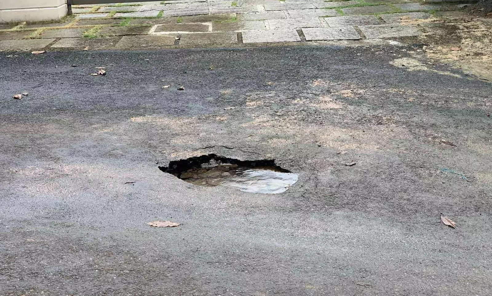 Pipe burst drinking water