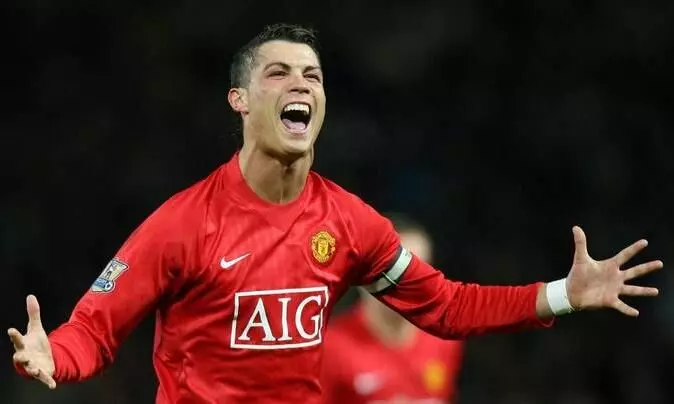 സിറ്റി പിന്മാറി, റൊണാൾഡോ മാഞ്ചസ്റ്റർ യുനൈറ്റഡിലേക്കെന്ന് റിപ്പോർട്ട്; ആരാധകർ ആവേശത്തിൽ സിറ്റി പിന്മാറി, റൊണാൾഡോ മാഞ്ചസ്റ്റർ യുനൈറ്റഡിലേക്കെന്ന് റിപ്പോർട്ട്; ആരാധകർ ആവേശത്തിൽ