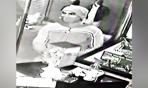 ഹോട്ടലിൽ നിന്ന്​ പണപ്പെട്ടി മോഷ്​ടിച്ചു