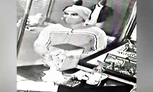 ഹോട്ടലിൽ നിന്ന്​ പണപ്പെട്ടി മോഷ്​ടിച്ചു