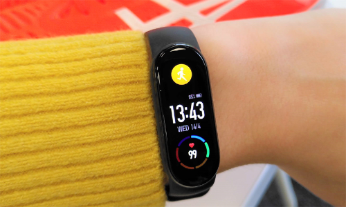 14 ദിവസം ബാറ്ററി ലൈഫ്​, വലിയ ഡിസ്​പ്ലേ; മി സ്​മാർട്ട്​ ബാൻഡ്​ 6 ഇന്ത്യയിൽ ലോഞ്ച്​ ചെയ്​തു