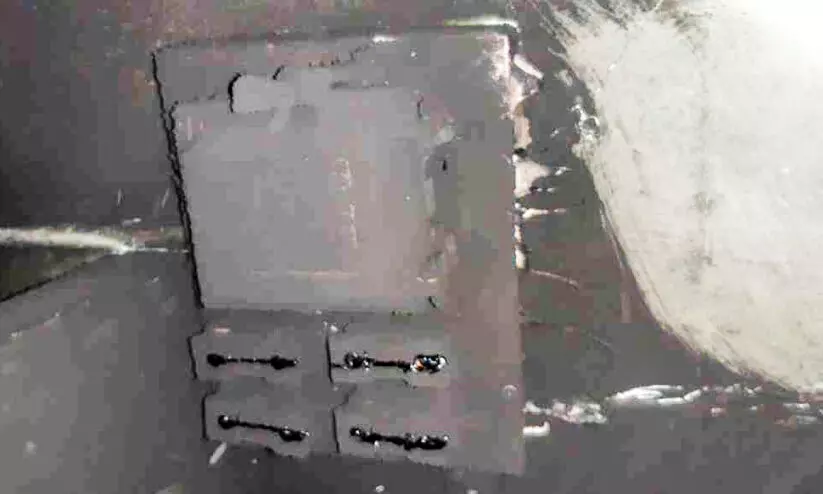 പരിപാടി കാണുന്നതിനിടെ ടി.വിക്ക് തീപിടിച്ചു പരിപാടി കാണുന്നതിനിടെ ടി.വിക്ക് തീപിടിച്ചു