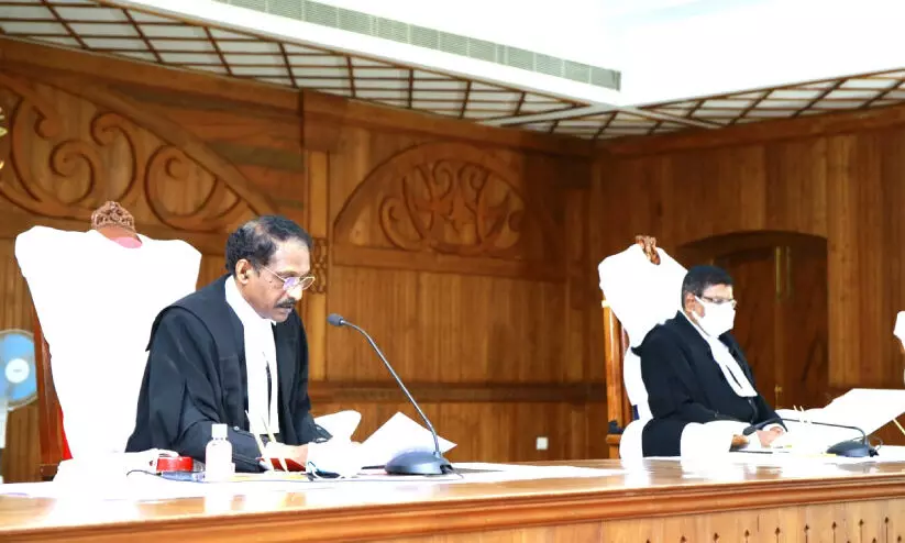 ജസ്റ്റിസ് സി.ടി. രവികുമാറിന് ഹൈകോടതിയിൽ യാത്രയയപ്പ് ജസ്റ്റിസ് സി.ടി. രവികുമാറിന് ഹൈകോടതിയിൽ യാത്രയയപ്പ്