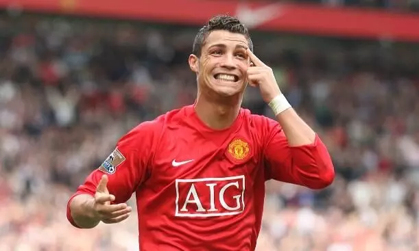 ക്രിസ്റ്റ്യാനോയുടെ വരവ്; ഓഹരിവിപണിയിൽ കുതിച്ചുയർന്ന് യുനൈറ്റഡിെൻറ മൂല്യം, 2204 കോടി രൂപ പിന്നിട്ടു ക്രിസ്റ്റ്യാനോയുടെ വരവ്; ഓഹരിവിപണിയിൽ കുതിച്ചുയർന്ന് യുനൈറ്റഡിെൻറ മൂല്യം, 2204 കോടി രൂപ പിന്നിട്ടു