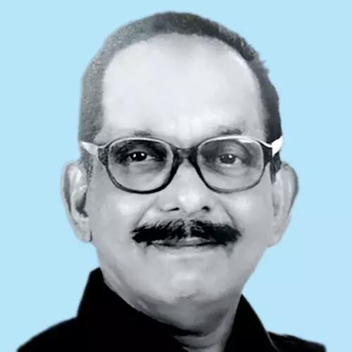 ക​രു​ണാ​ക​ര​ൻ